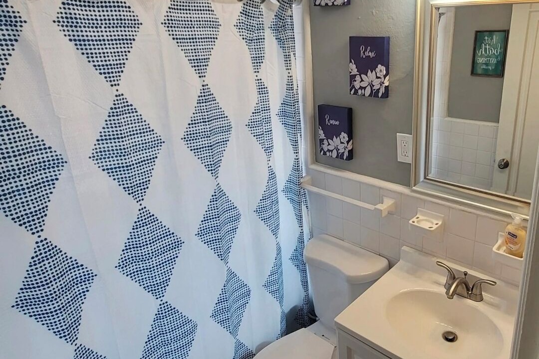 Photo of Bathroom in Beverly Hills