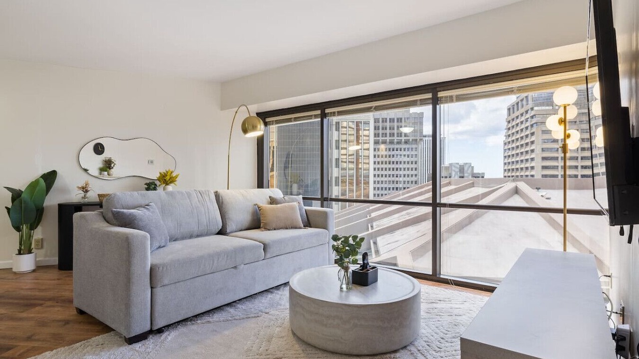 Photo of Livingroom in Downtown Honolulu