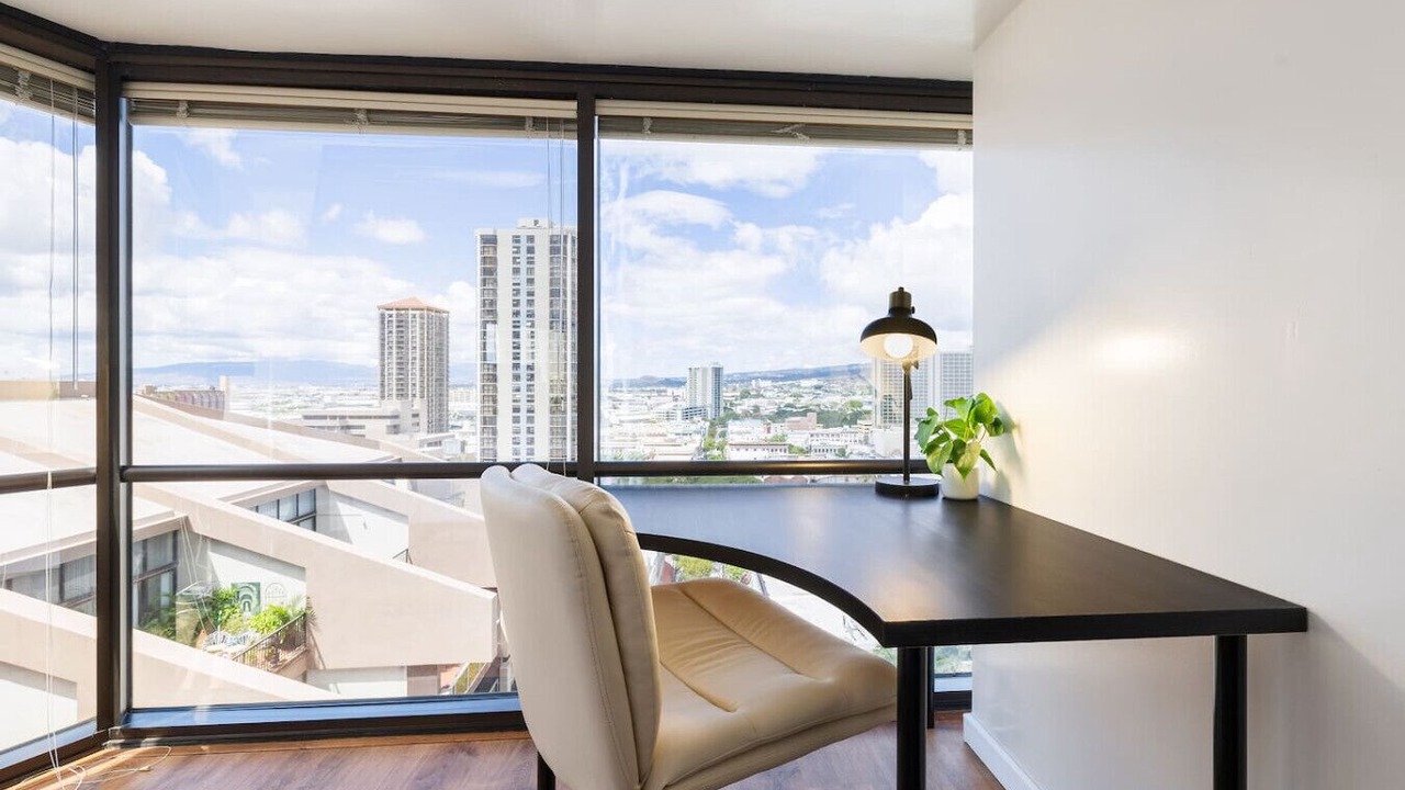 Photo of Others in Downtown Honolulu