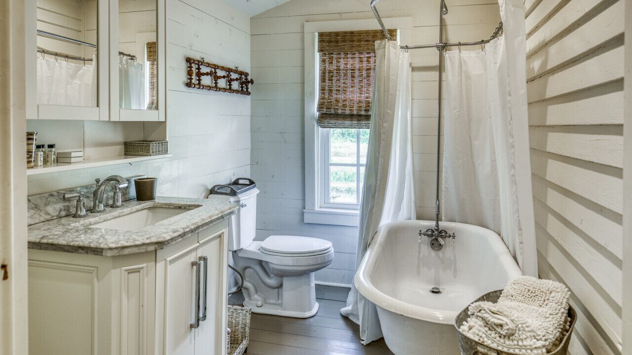 Photo of Bathroom in Round Top