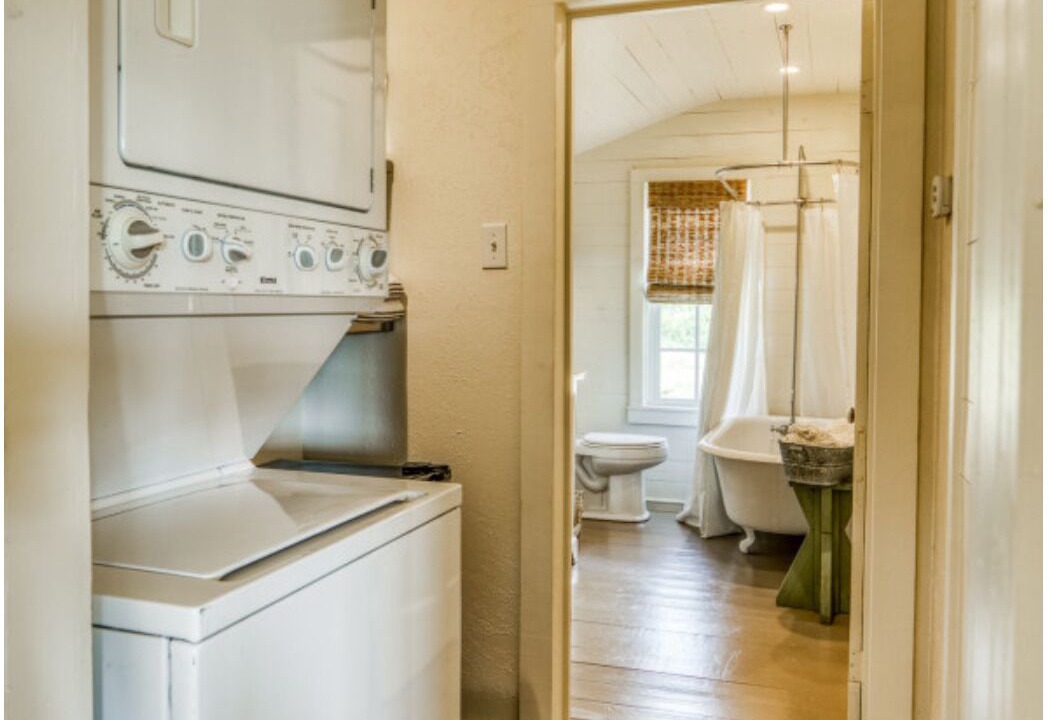 Photo of Bathroom in Round Top