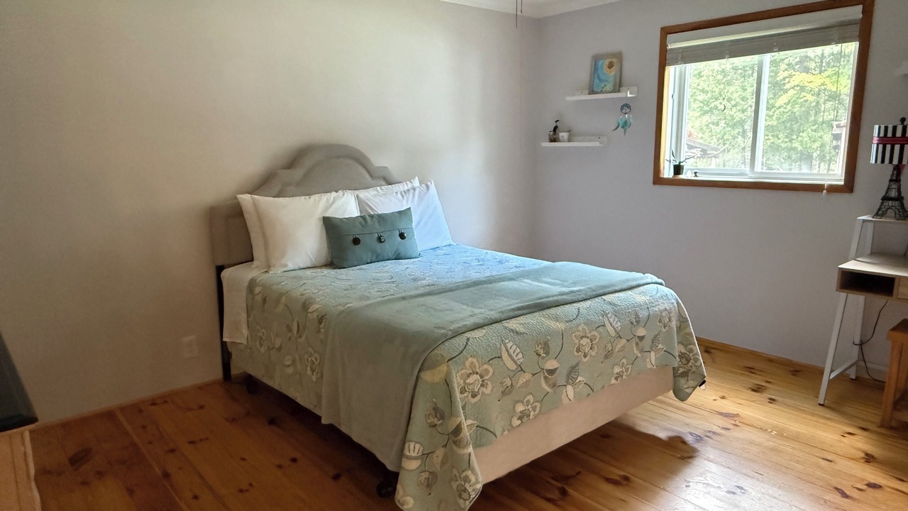 Photo of Bedroom in Bobcaygeon