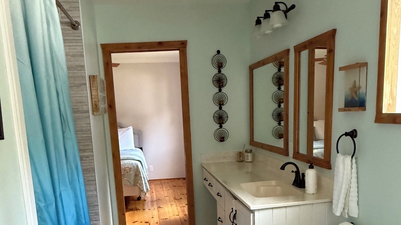 Photo of Bathroom in Bobcaygeon
