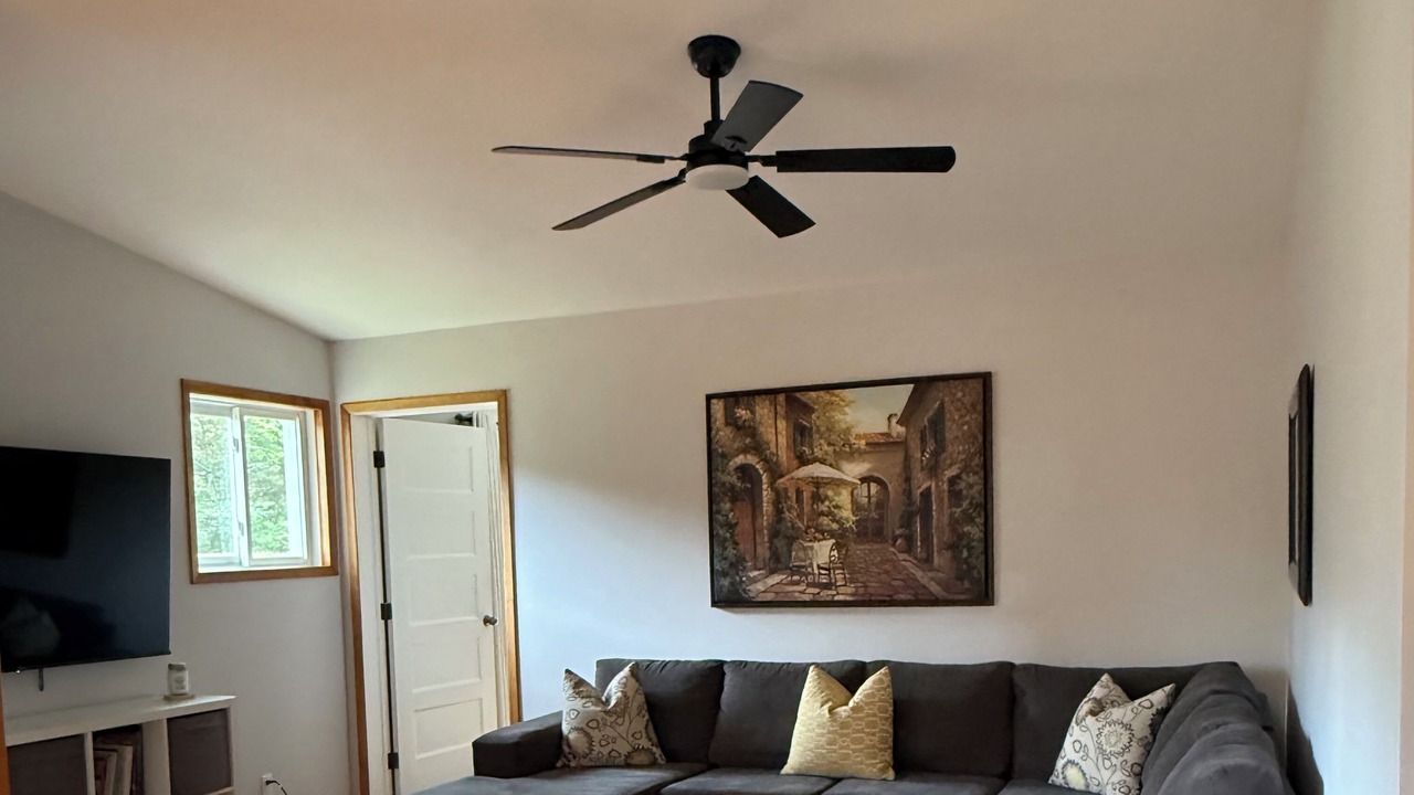 Photo of Livingroom in Bobcaygeon