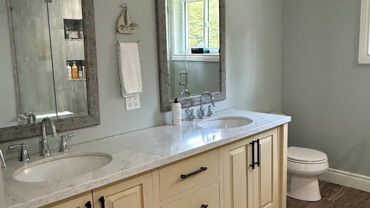 Photo of Bathroom in Bobcaygeon