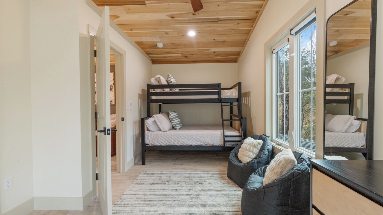 Photo of Bedroom in Hickman