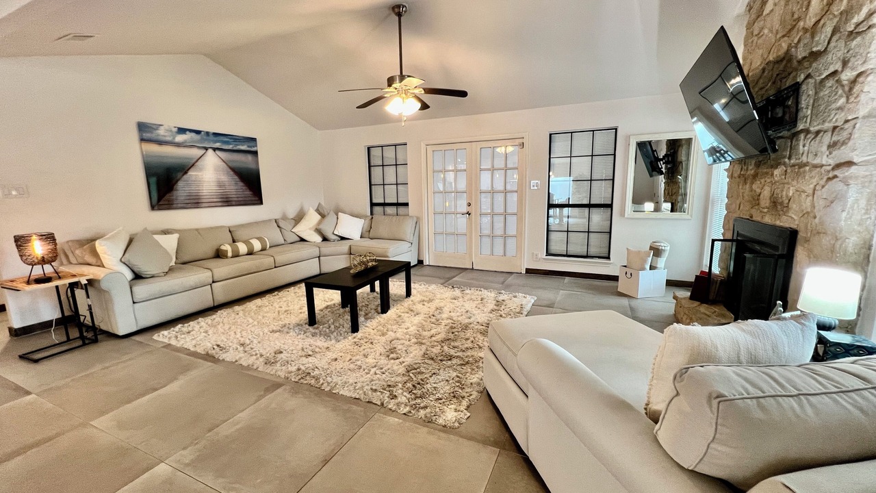 Photo of Livingroom in North San Antonio - SAT