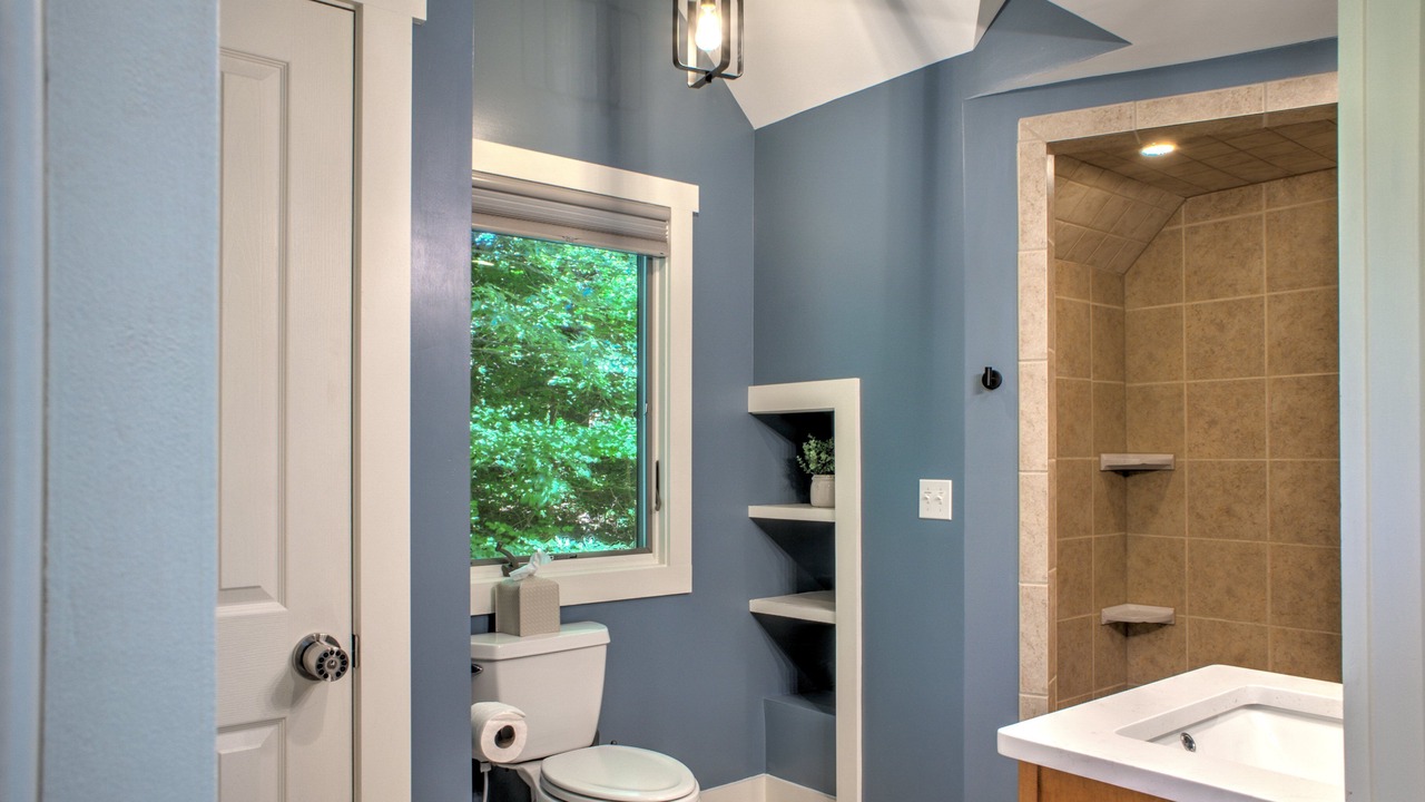 Photo of Bathroom in Fairview