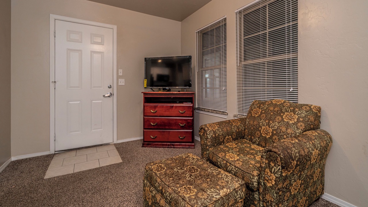 Photo of Livingroom in Central Oklahoma City