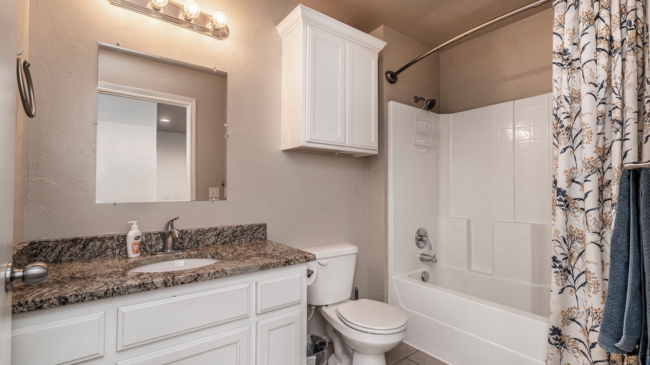 Photo of Bathroom in Central Oklahoma City