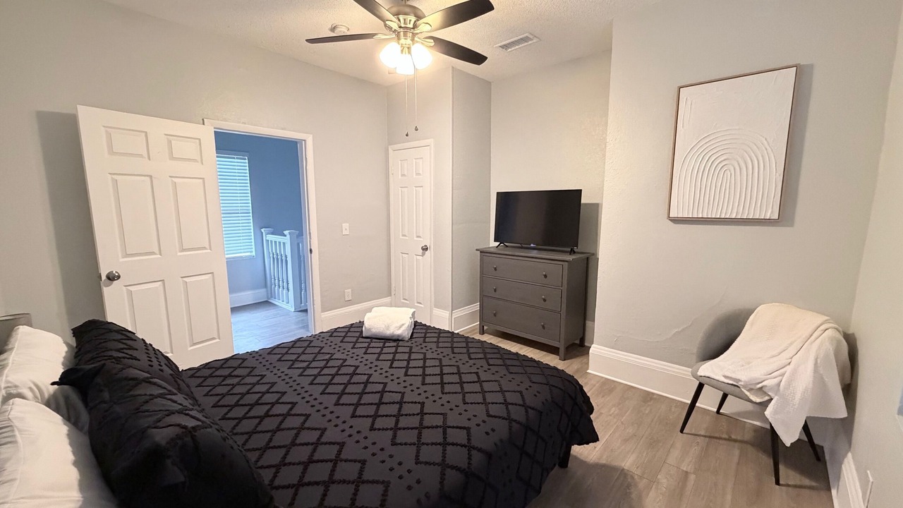 Photo of Bedroom in Urban Core