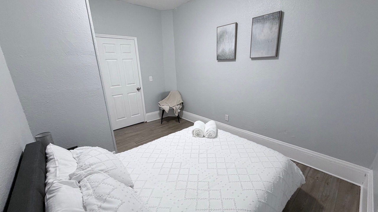 Photo of Bedroom in Urban Core