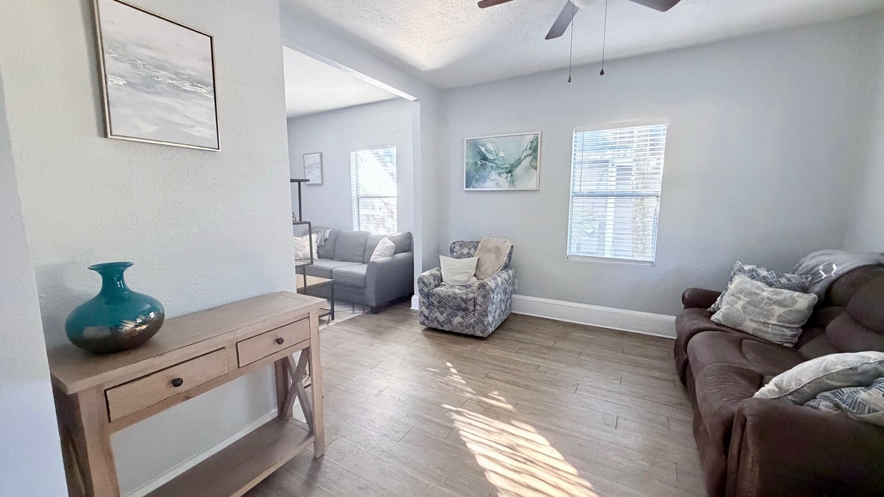 Photo of Livingroom in Urban Core