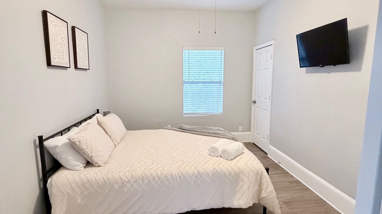 Photo of Bedroom in Urban Core