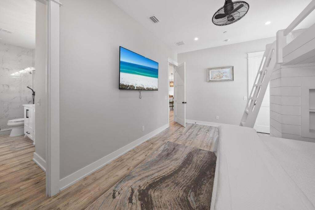 Photo of Bedroom in Bid-a-wee Beach
