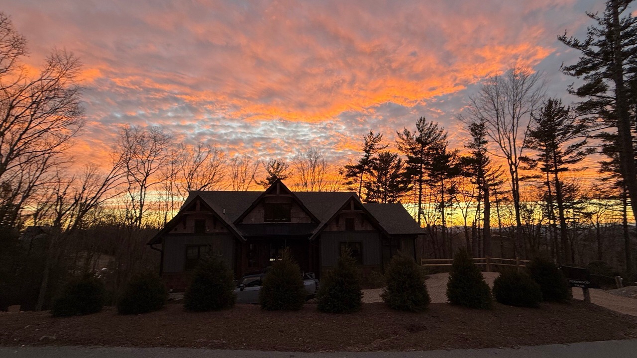 Photo of Outdoor in Elk Park