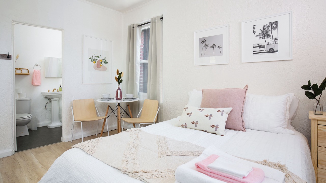 Photo of Bedroom in Westlake