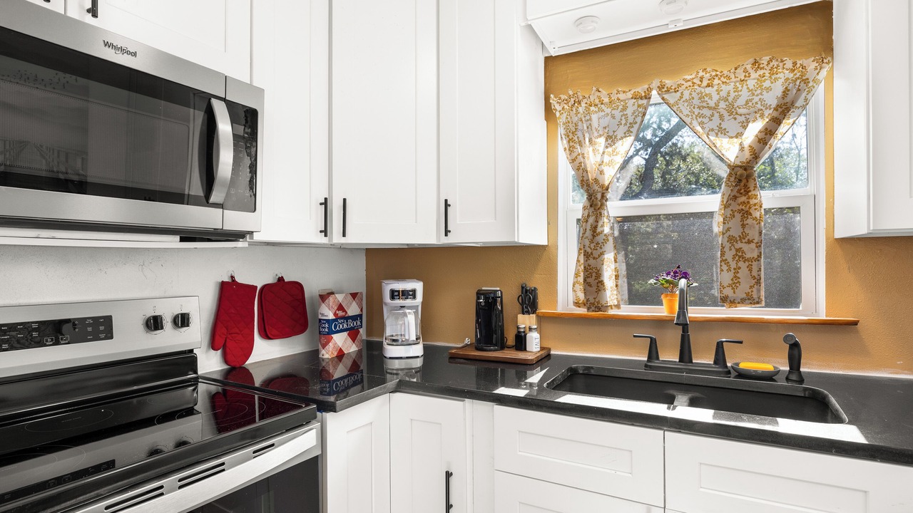 Photo of Kitchen in Lakehills
