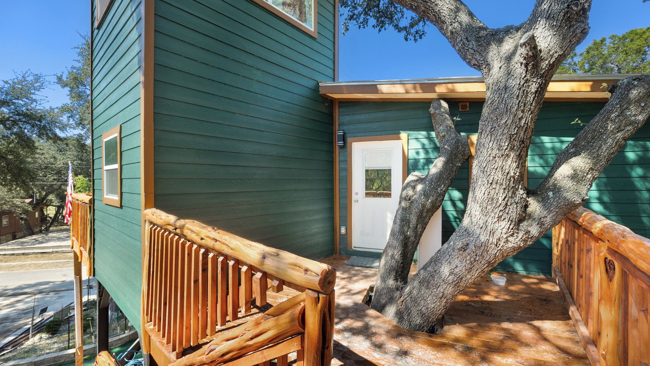 Photo of Outdoor in Lakehills