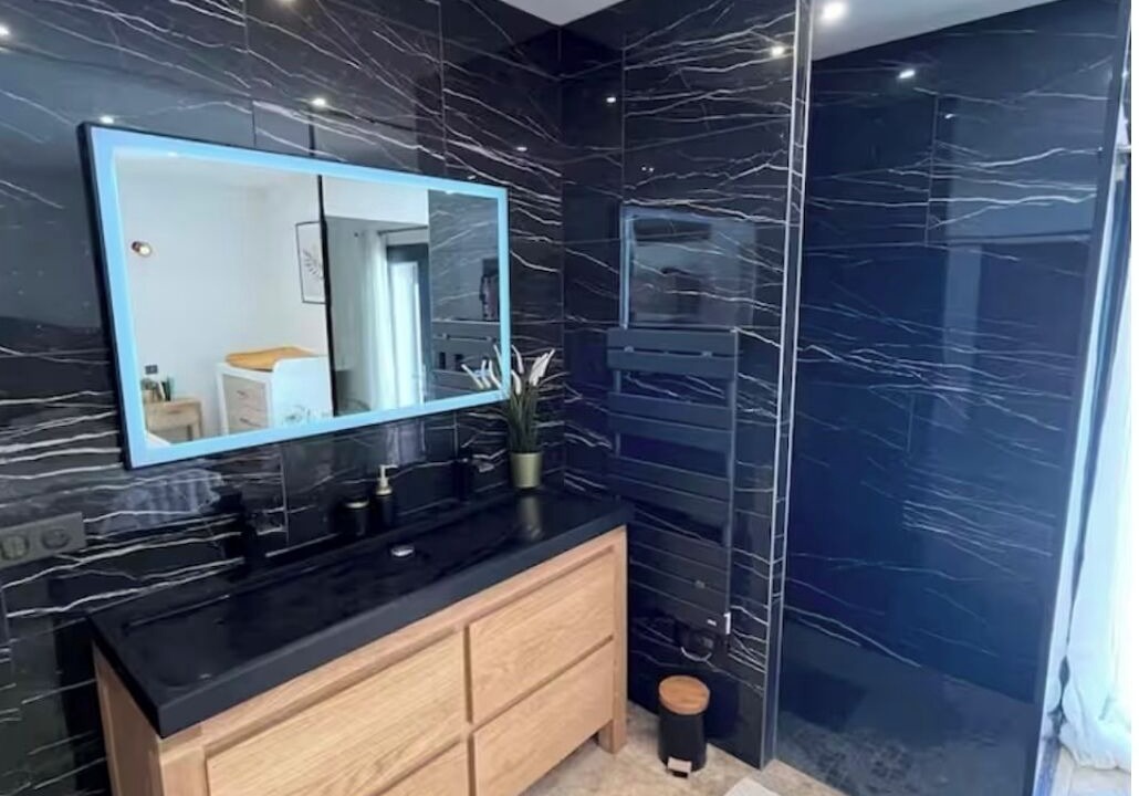 Photo of Bathroom in Piolenc