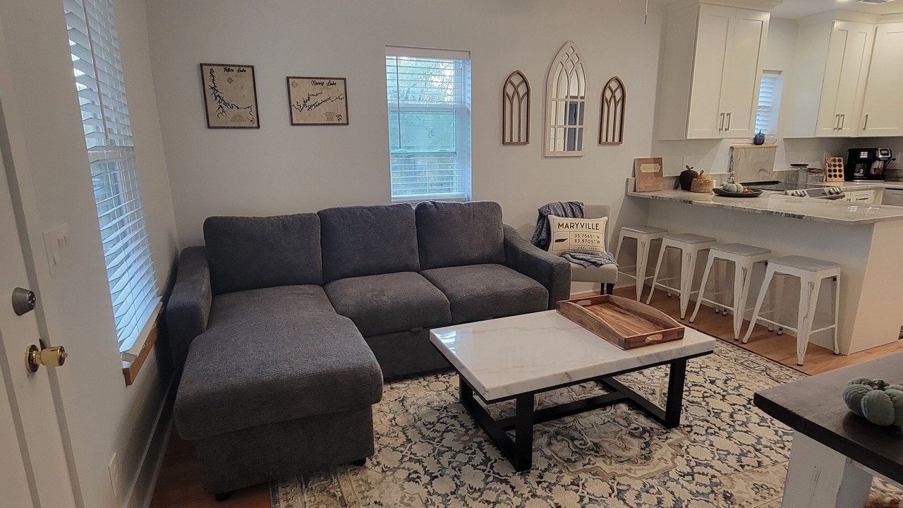 Photo of Livingroom in Maryville