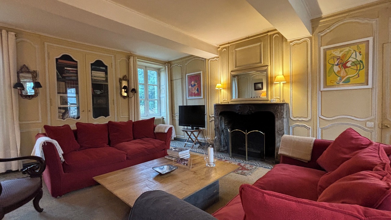 Photo of Livingroom in Equeurdreville-Hainneville
