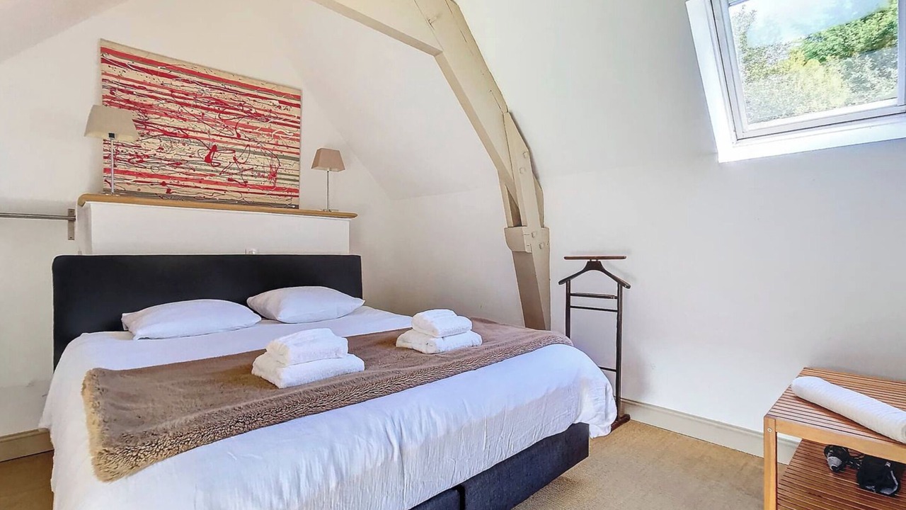 Photo of Bedroom in Equeurdreville-Hainneville
