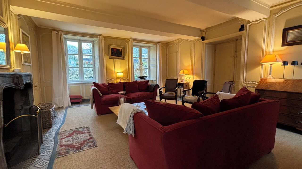Photo of Livingroom in Equeurdreville-Hainneville