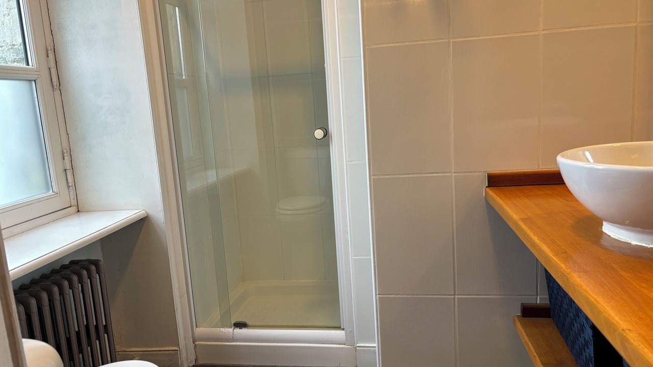 Photo of Bathroom in Equeurdreville-Hainneville