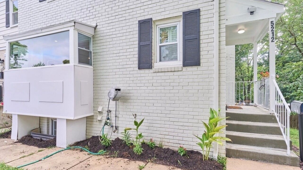Photo of Outdoor in Alexandria West