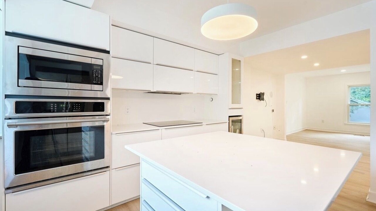 Photo of Kitchen in Alexandria West