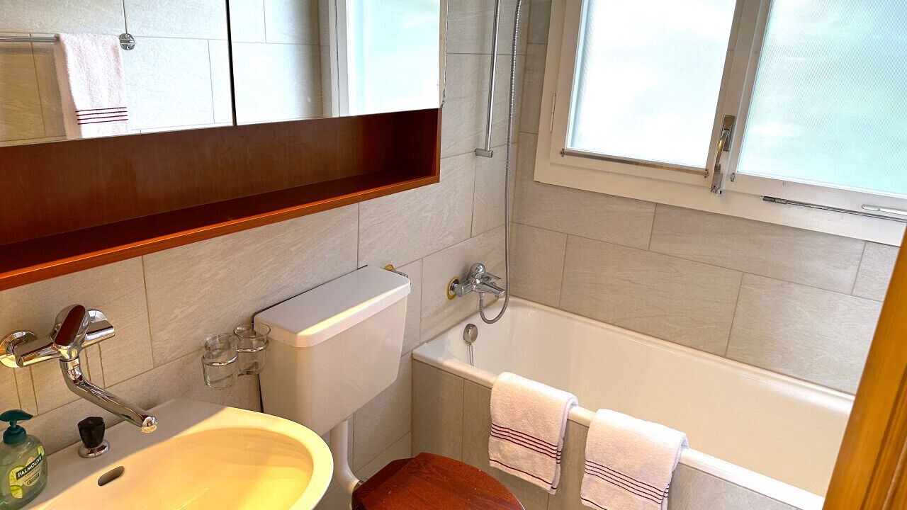 Photo of Bathroom in Goldiwil