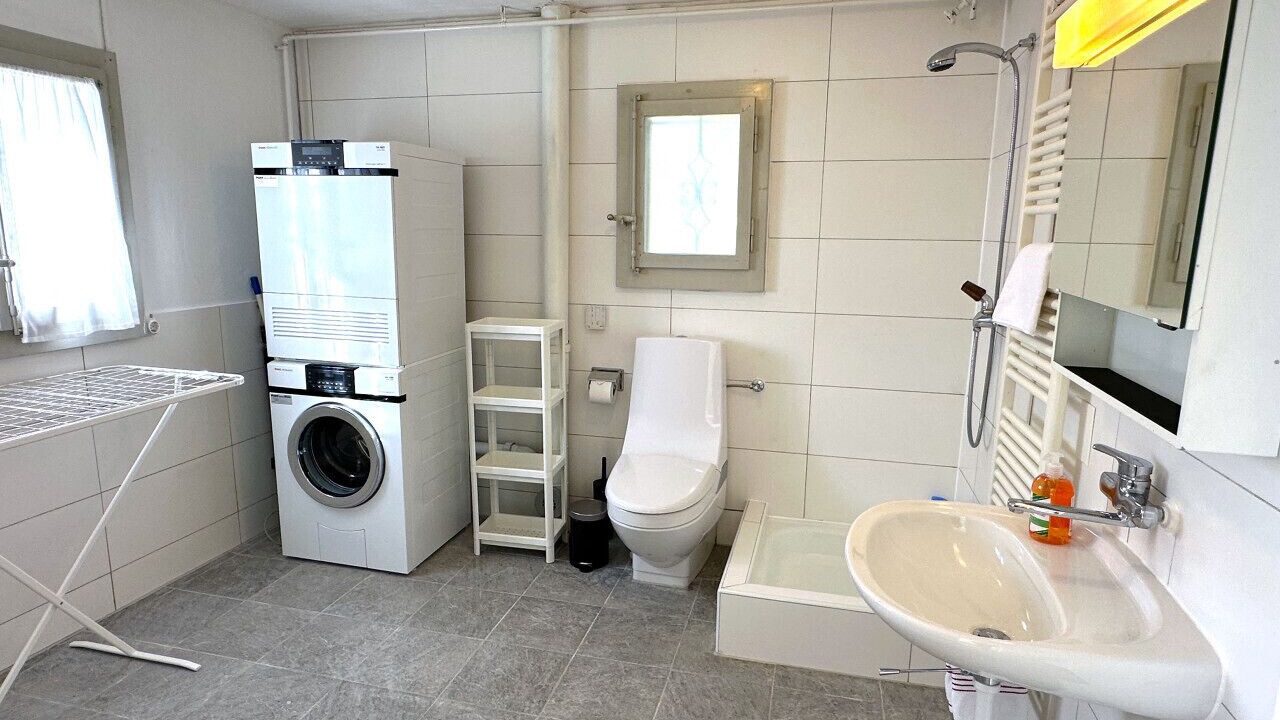 Photo of Bathroom in Goldiwil
