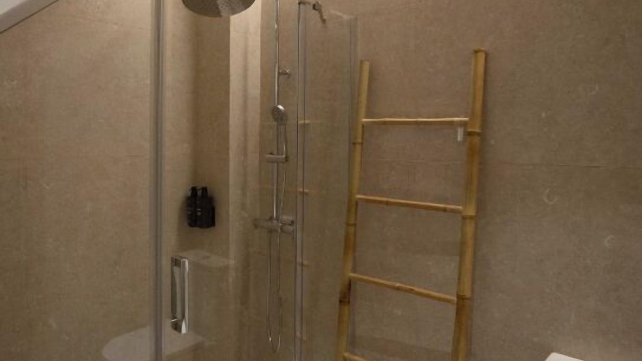 Photo of Bathroom in El Cabanyal