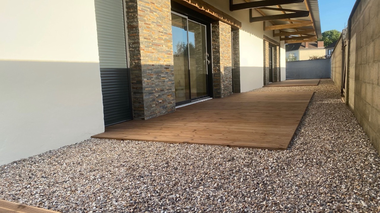 Photo of Patio Balcony in Seine Eure