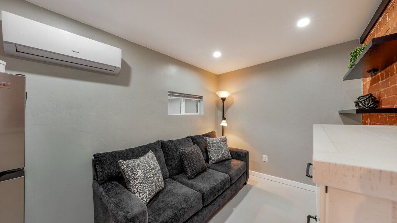 Photo of Bedroom in Sam Hughes