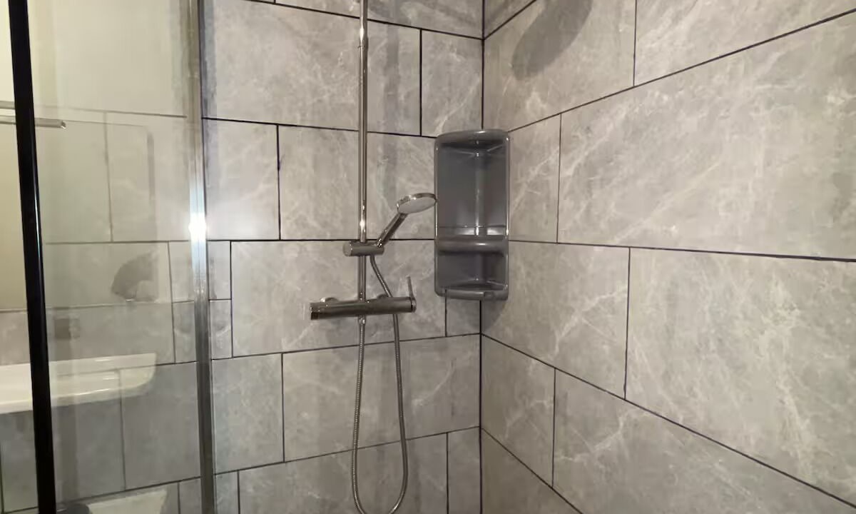 Photo of Bathroom in Flace