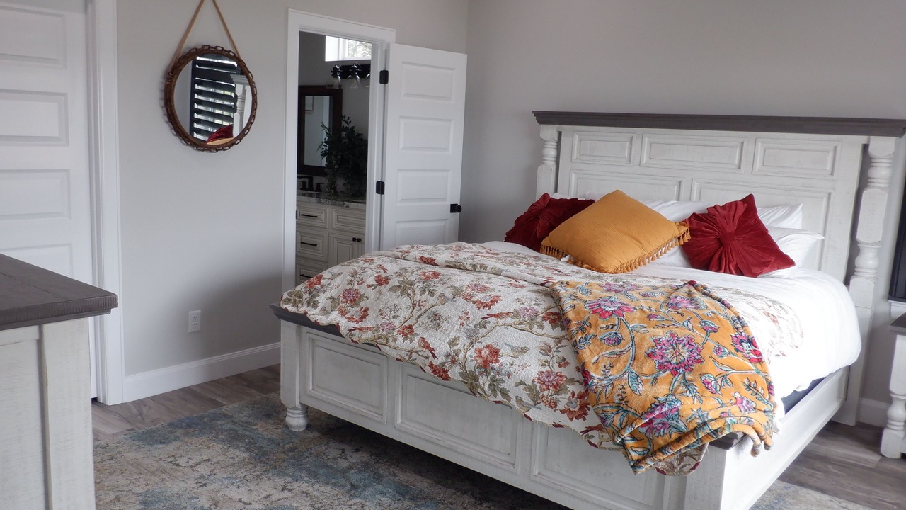 Photo of Bedroom in Seven Coves