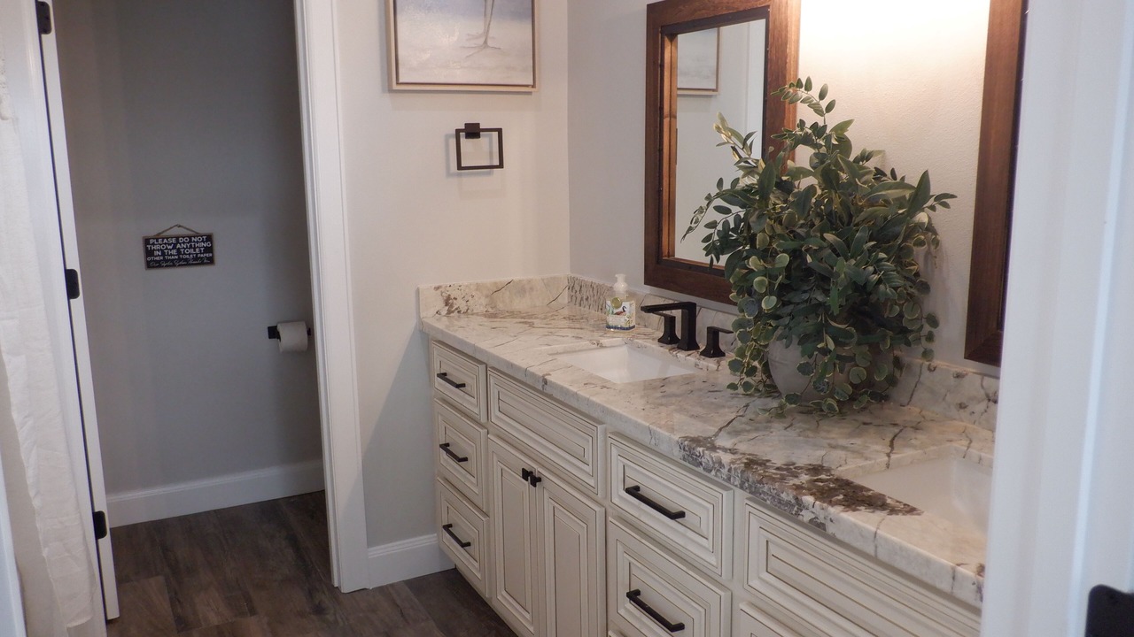 Photo of Bathroom in Seven Coves