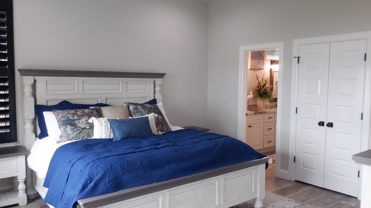 Photo of Bedroom in Seven Coves