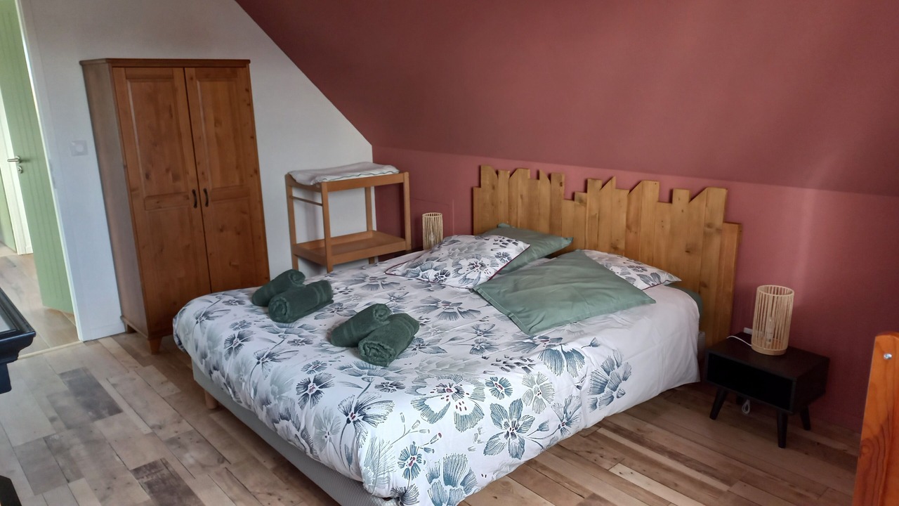 Photo of Bedroom in Greges