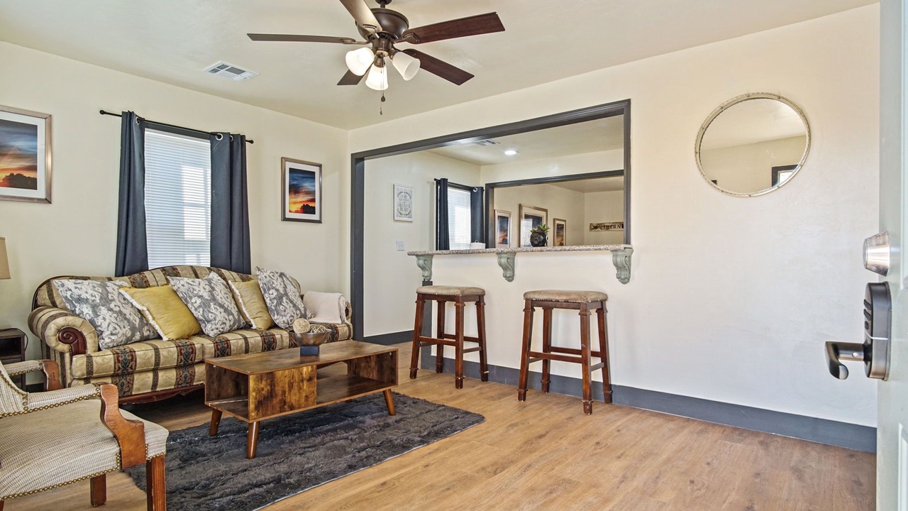 Photo of Livingroom in Central Oklahoma City