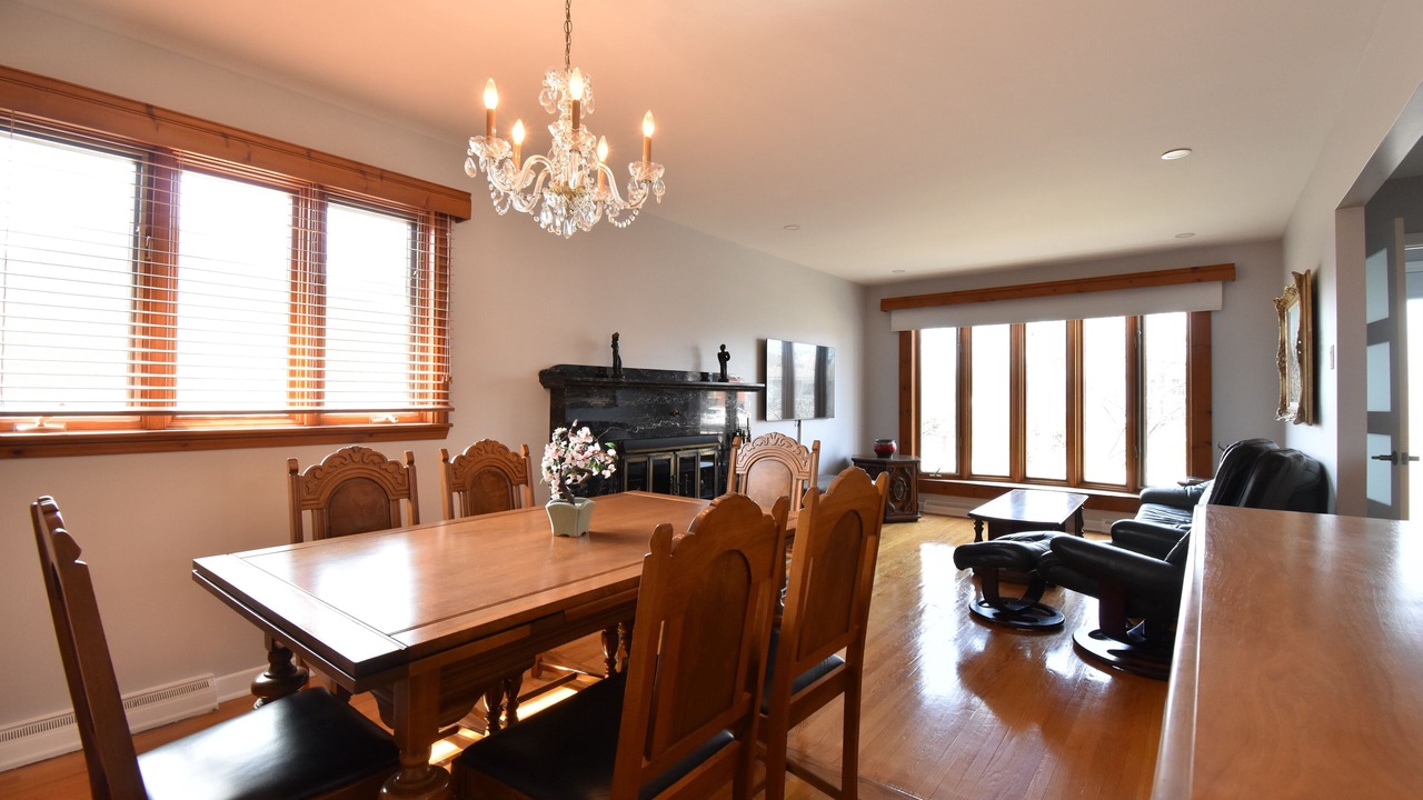 Photo of Livingroom in Saint-Hubert