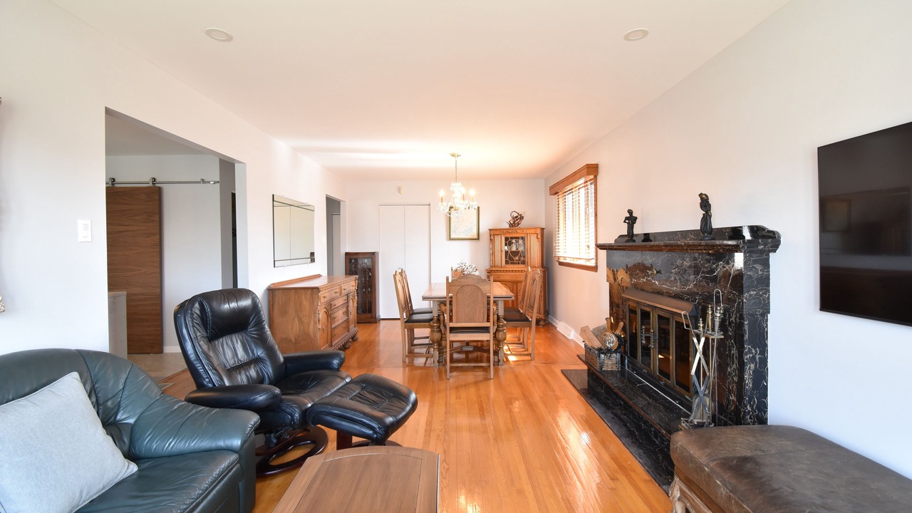 Photo of Bedroom in Saint-Hubert