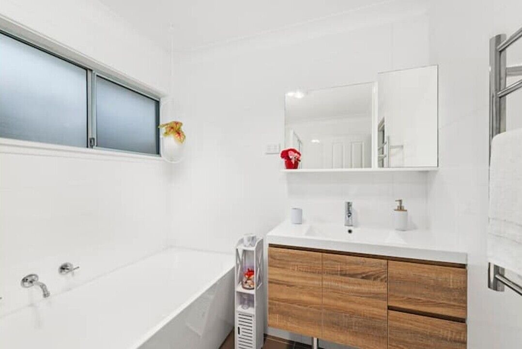 Photo of Bathroom in Lemon Tree Passage