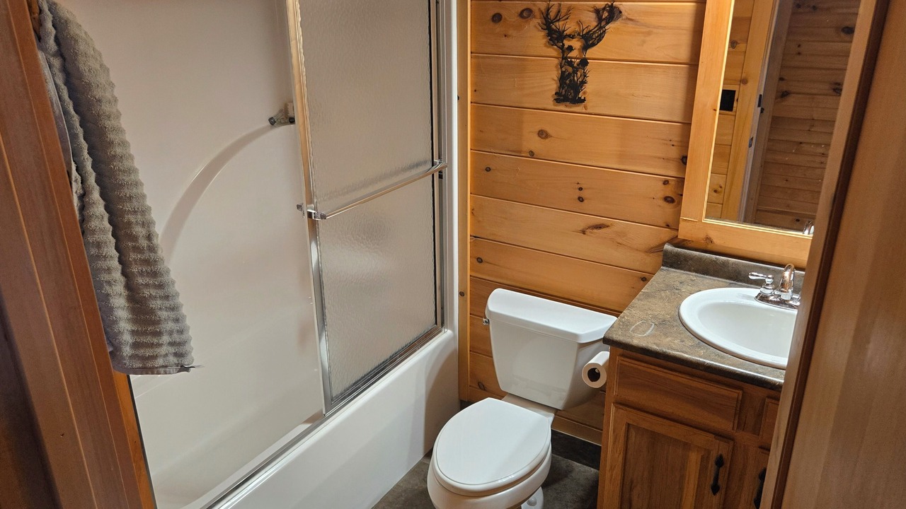 Photo of Bathroom in De Soto