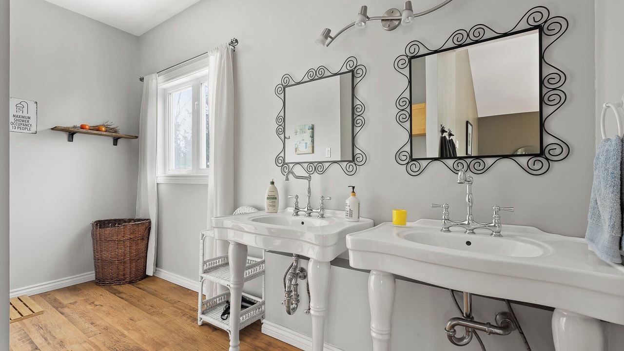 Photo of Bathroom in Lac Sainte-Marie