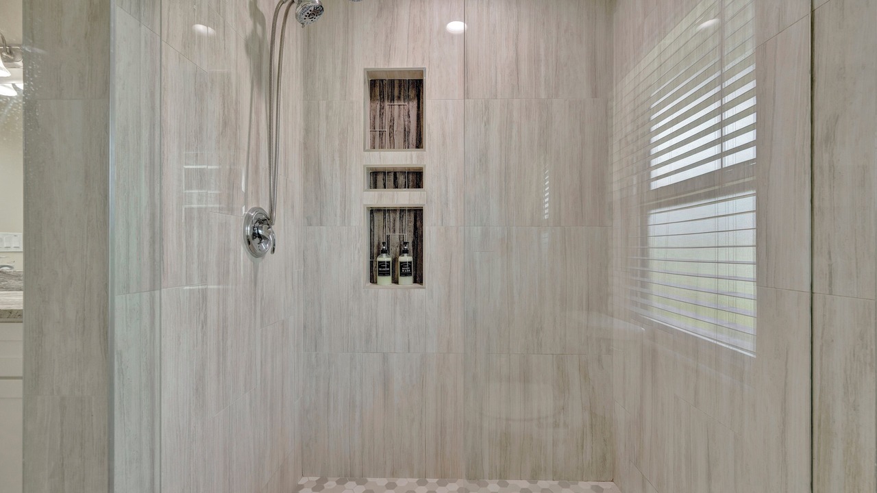 Photo of Bathroom in Limona Improvement