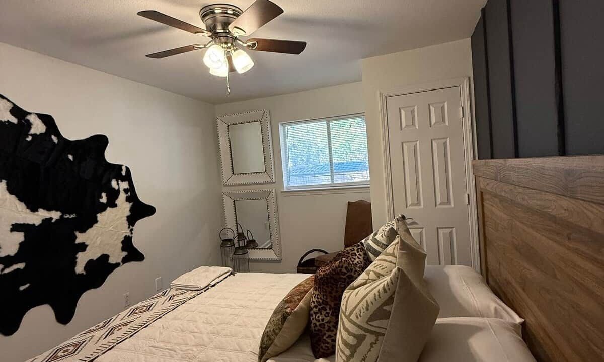 Photo of Bedroom in Conroe