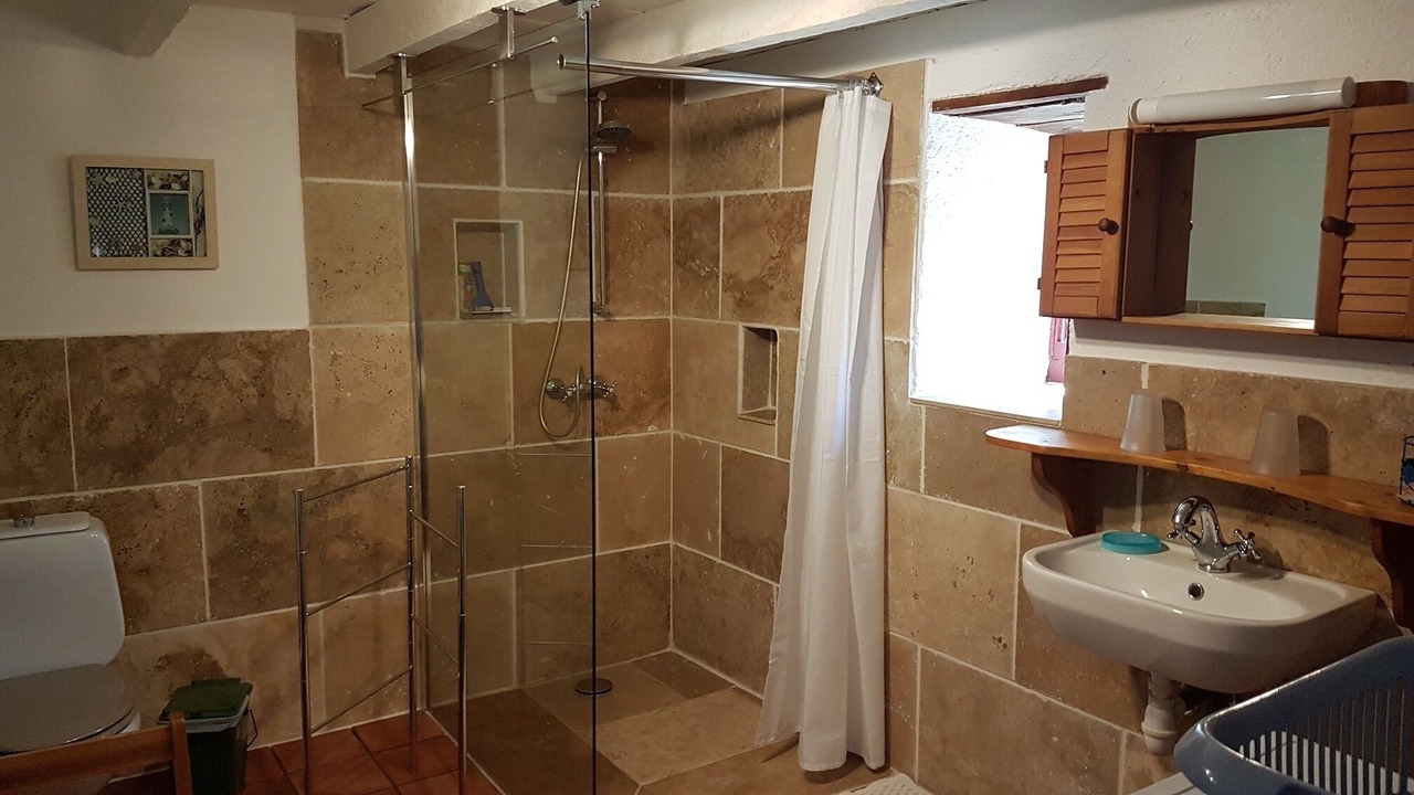 Photo of Bathroom in Blajan
